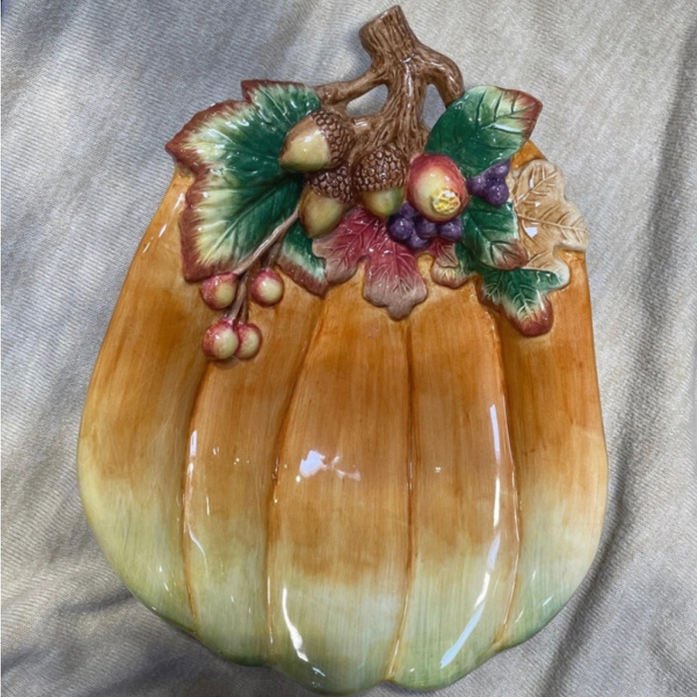 Fitz & Floyd Harvest Pumpkin Serving Platter with Autumn Acorn & Leaf Accent